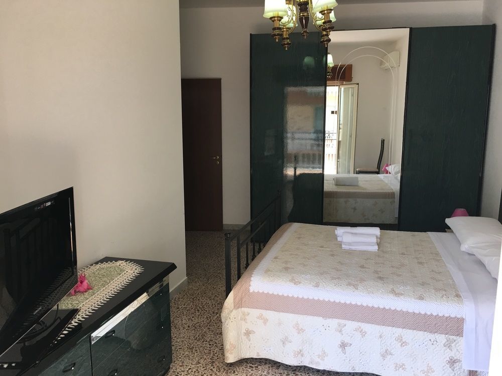 B&B Magna Grecia Crotone Exterior photo